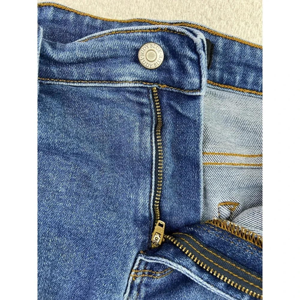 Judy Blue Denim Shorts Womens 1XL Blue Cutoff Distressed Stretch 7 Inseam